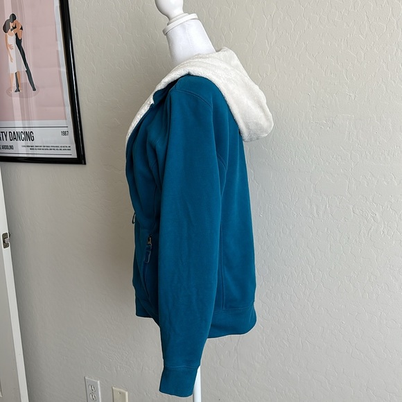 Women's Med L.L.Bean Sherpa-Lined Hoodie - Picture 3 of 9